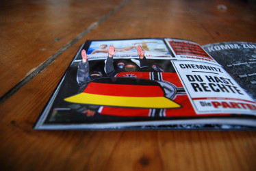 Die PARTEI Stickermag - 30 Jahre Einheit sind genug!